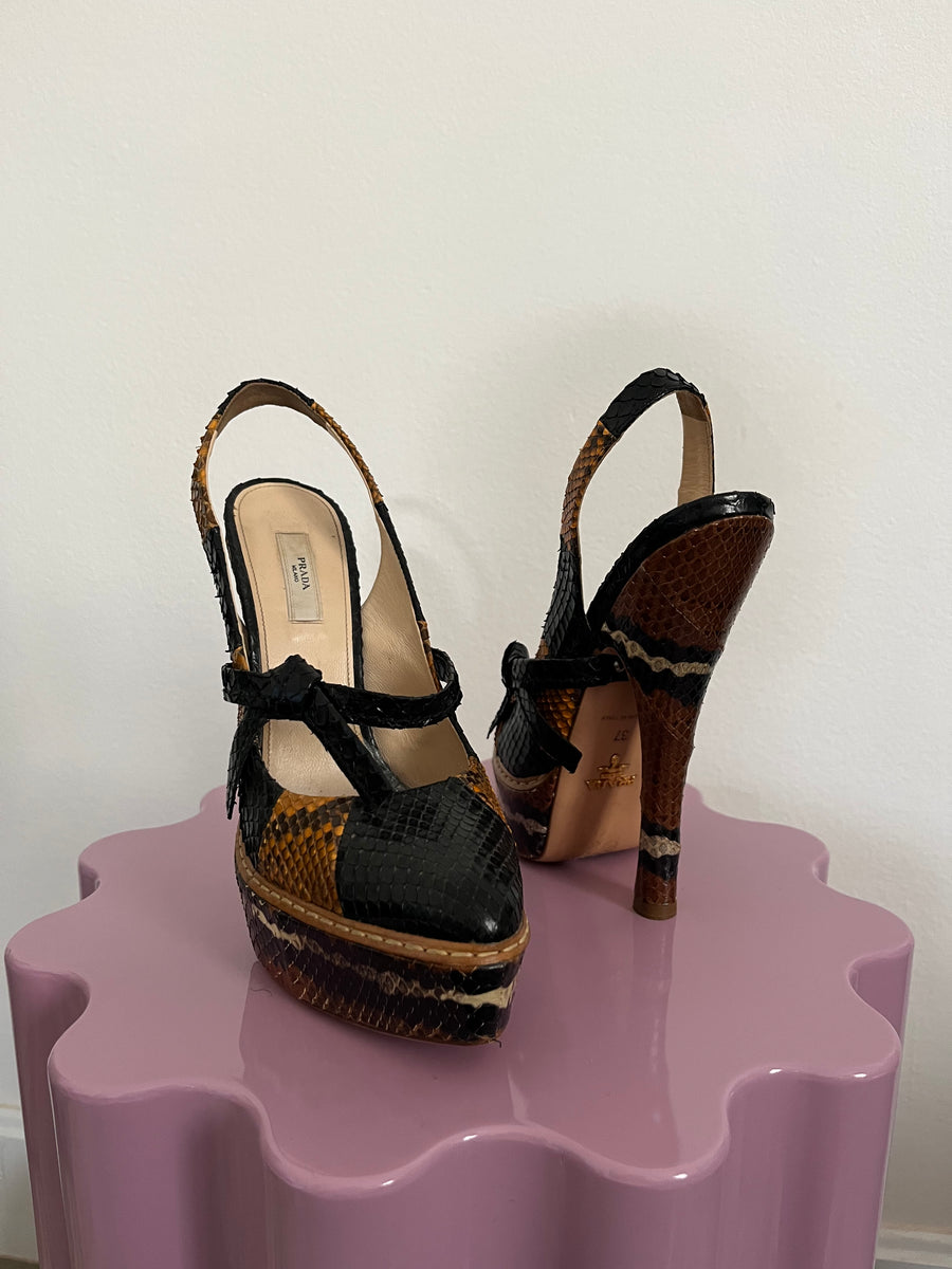 Prada Spring 2009 Snakeskin pumps – Algo Bazaar