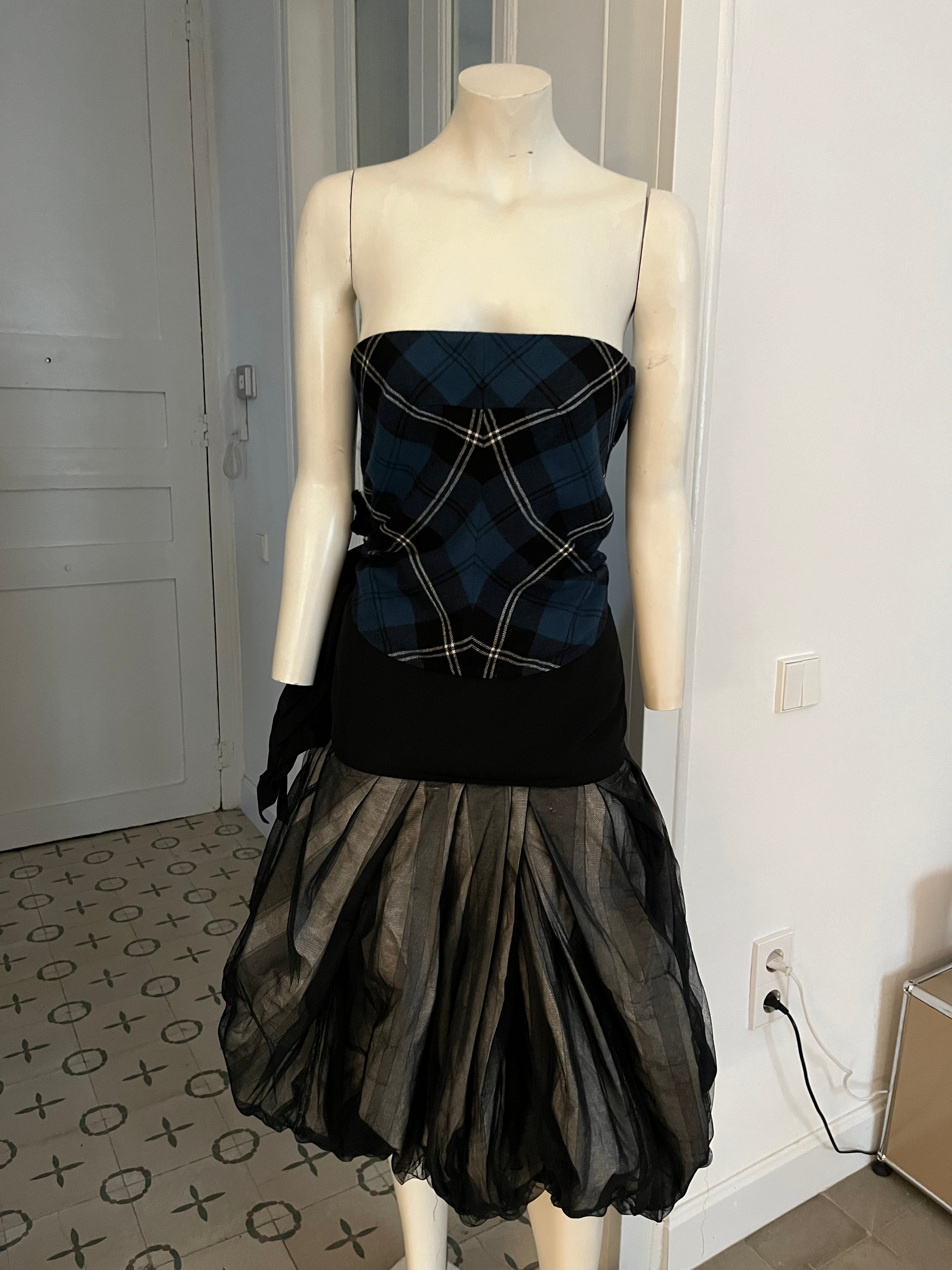 Louis Vuitton Fall 2004 Tartan Dress