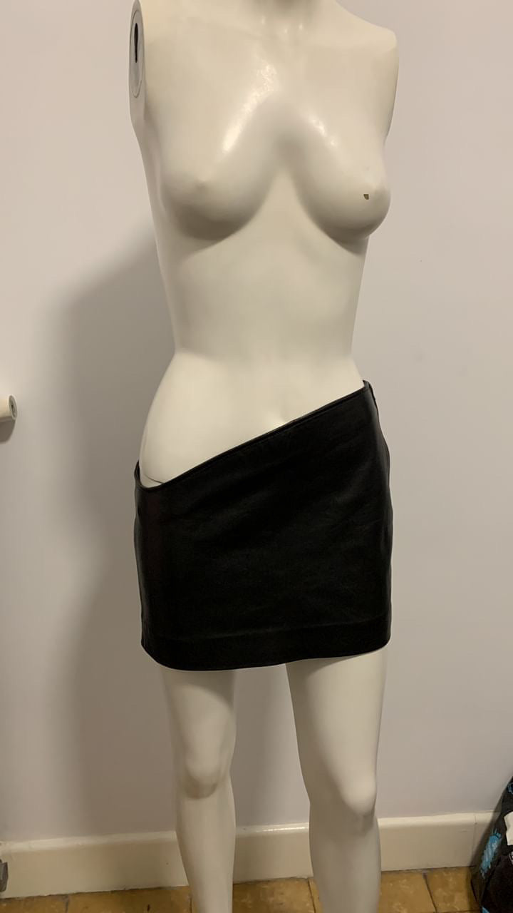 Gucci Spring 1998 Leather Mini Skirt